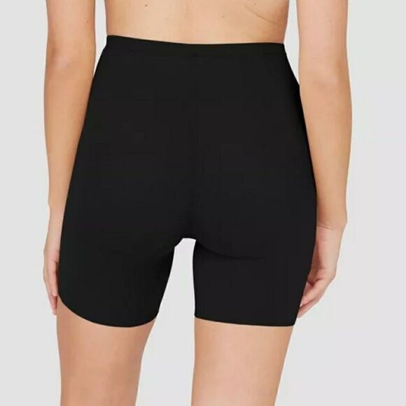 SPANX Shaping Mid Thigh Short - Picture 7 of 9
